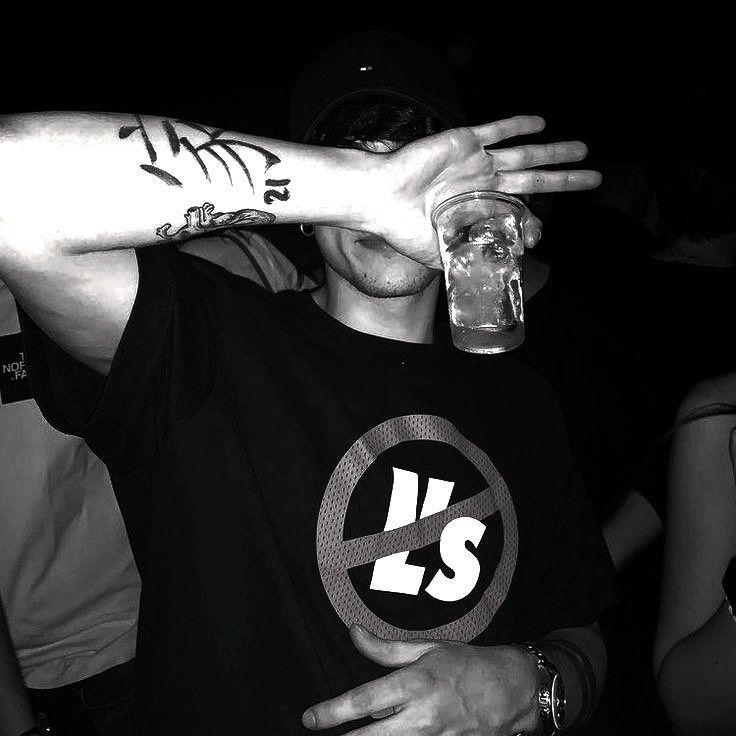 Ares Profil